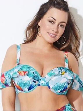 Gabifresh Swimsuits for All Tropical Parrot Ruffle Bikini Top - Sz 16 D/DD